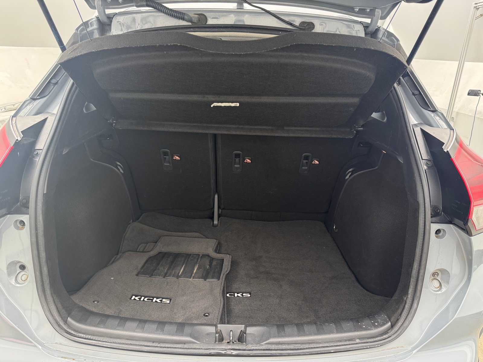 Thumbnail: 2021 Nissan Kicks - 7