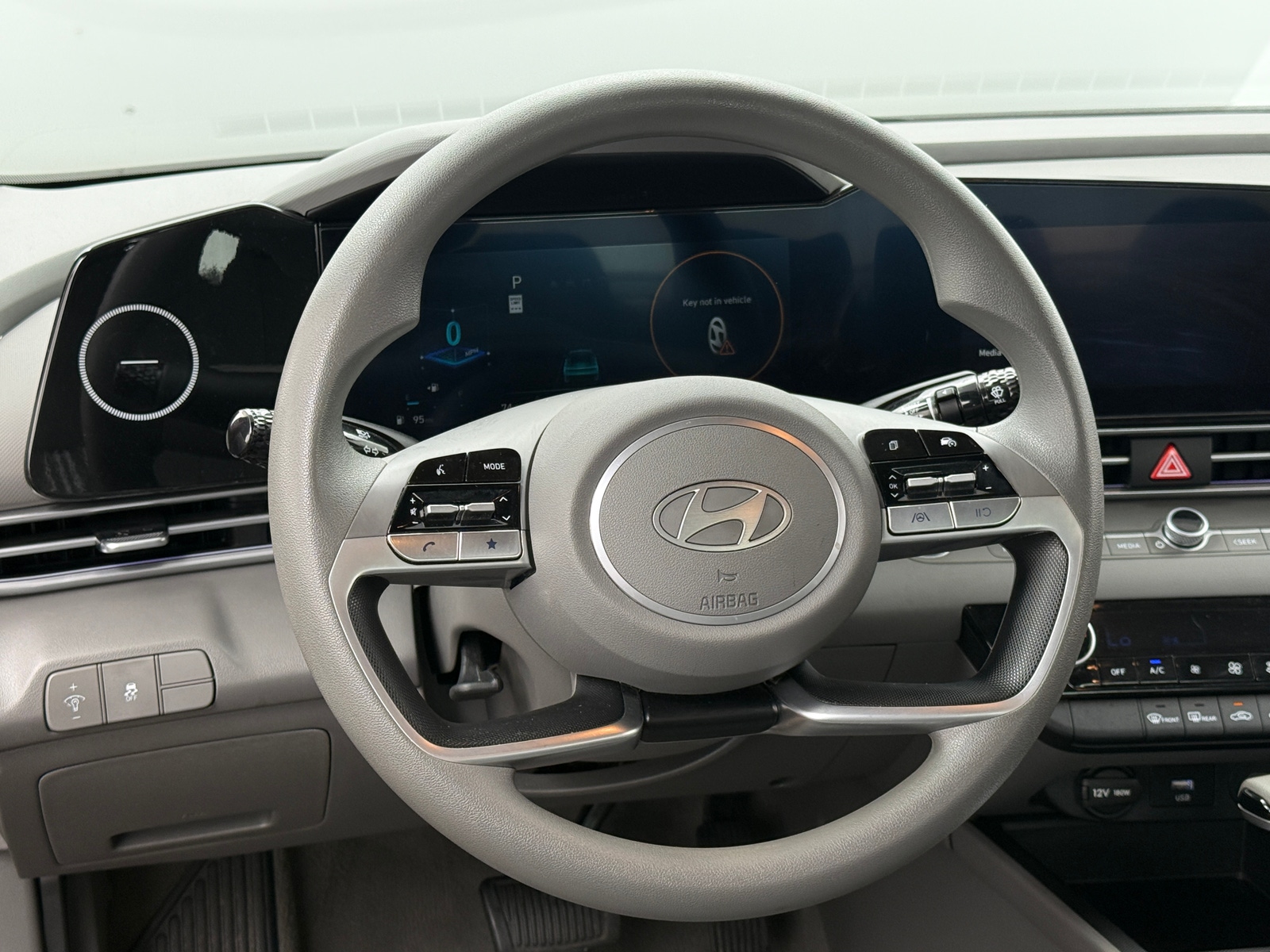 Thumbnail: 2024 Hyundai Elantra - 5