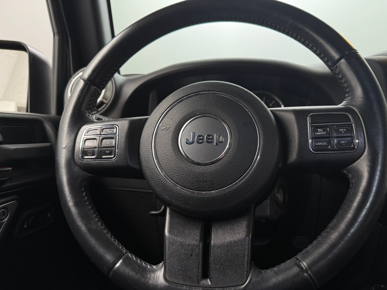 Thumbnail: 2016 Jeep Wrangler - 3