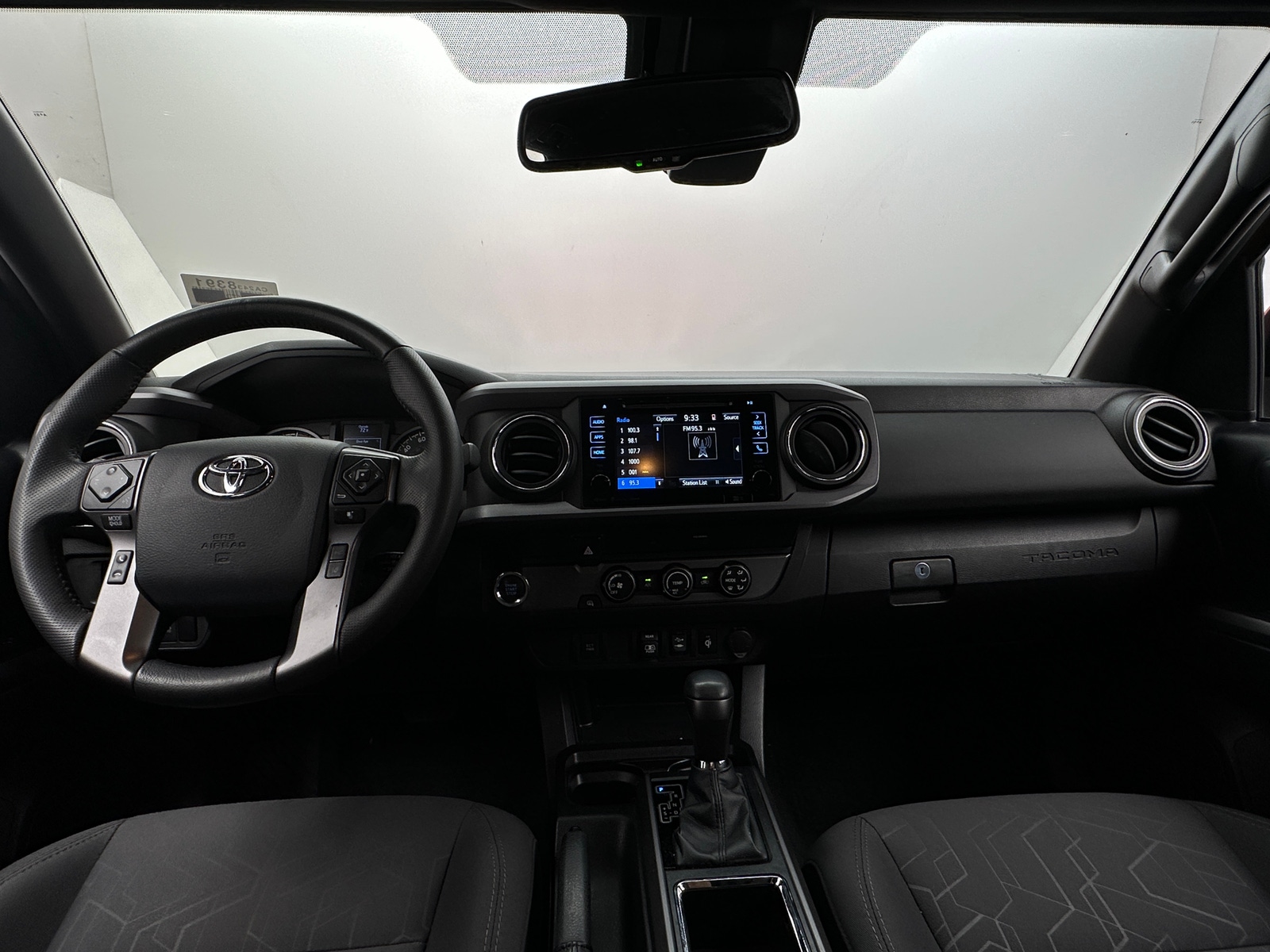 Thumbnail: 2019 Toyota Tacoma - 3