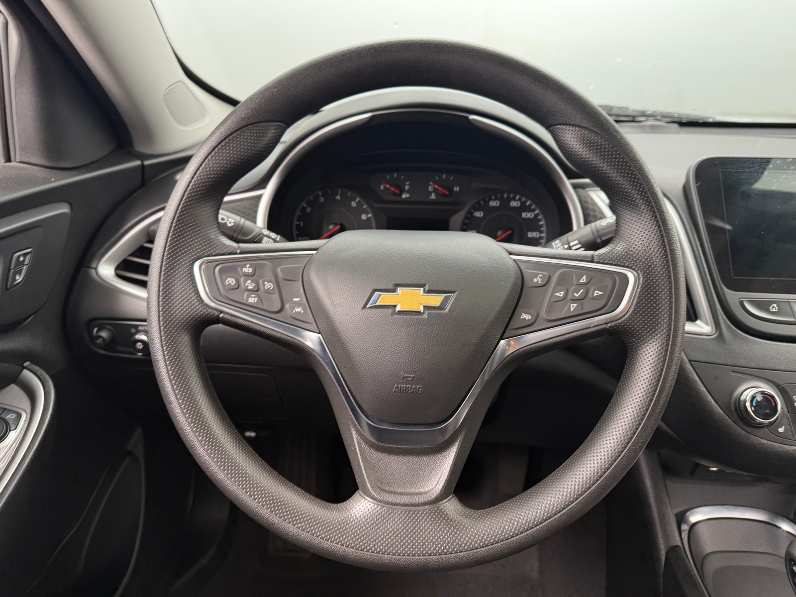 Thumbnail: 2024 Chevrolet Malibu - 5