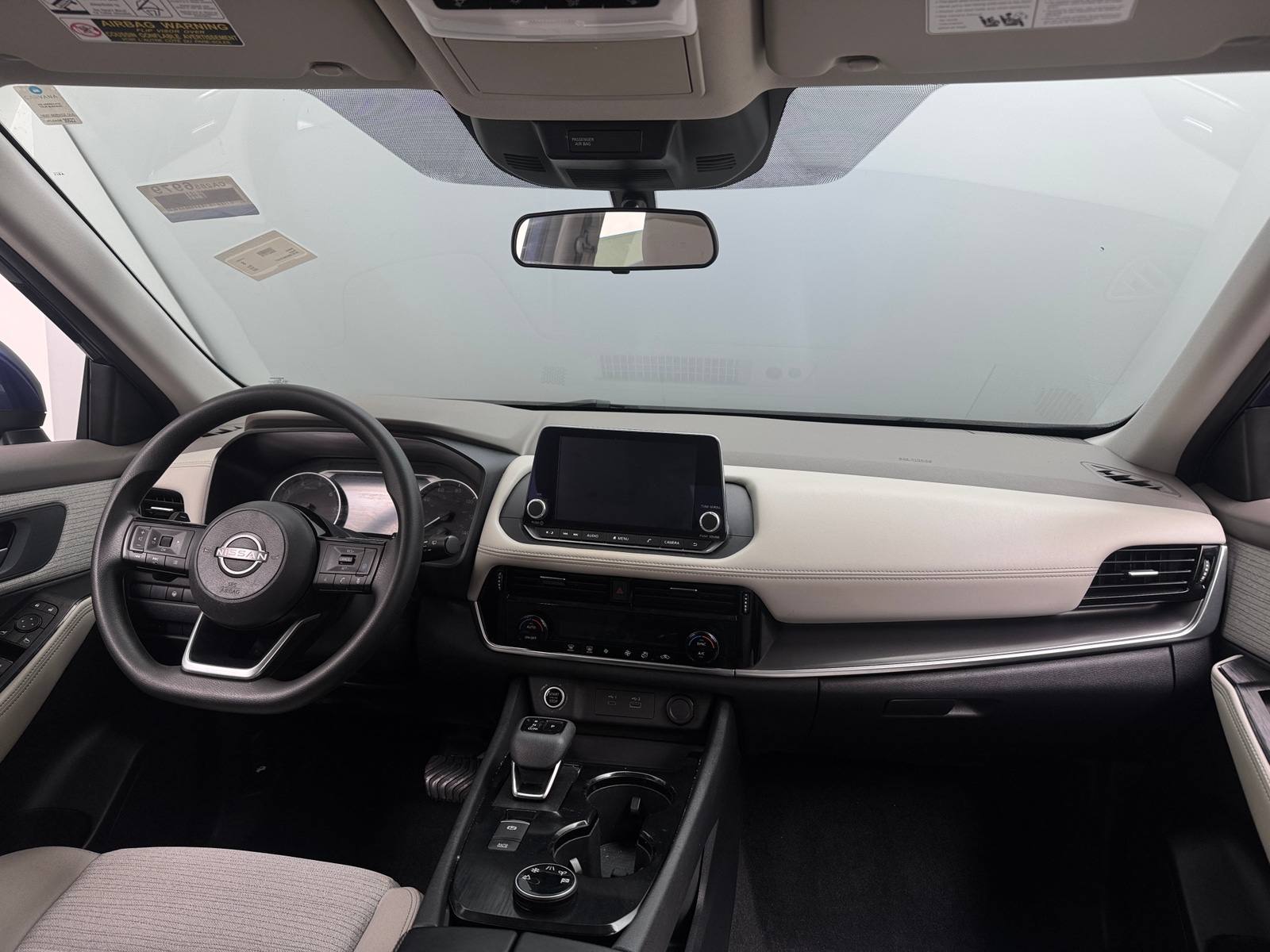 Thumbnail: 2022 Nissan Rogue - 3