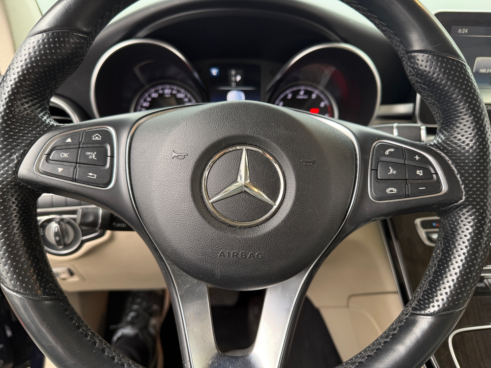 Thumbnail: 2018 Mercedes-Benz GLC - 4