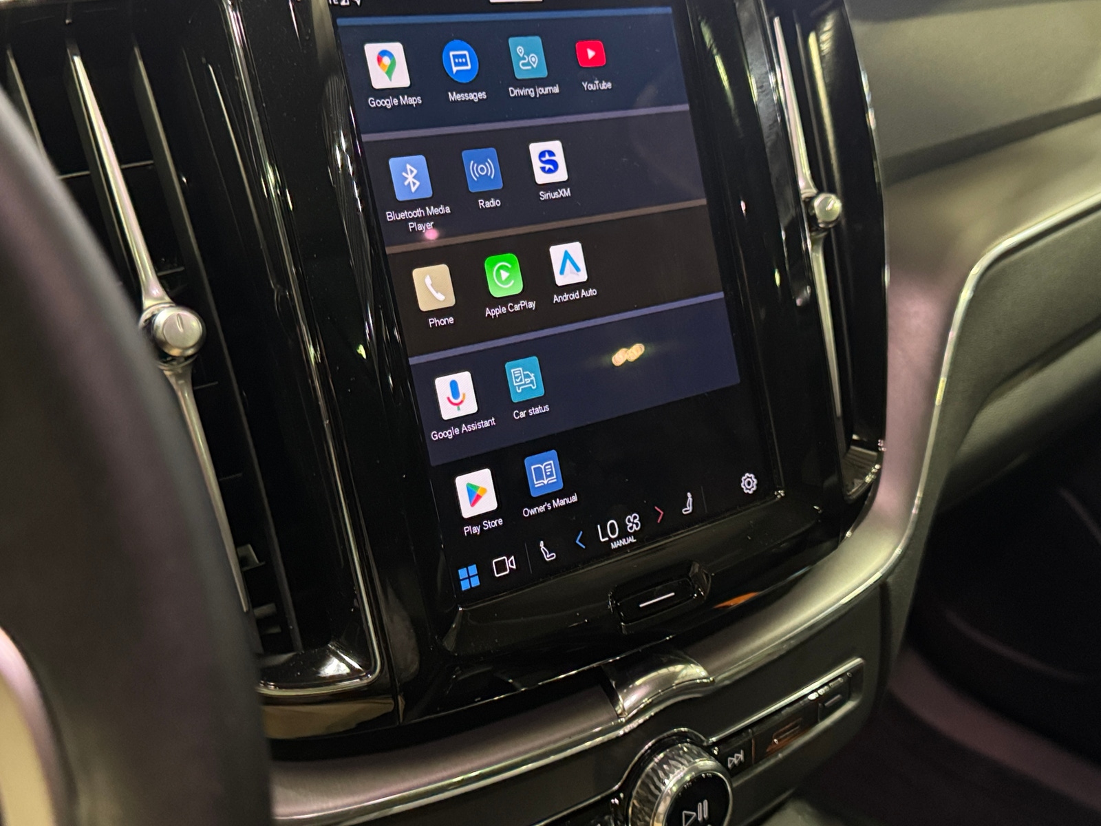 Thumbnail: 2024 Volvo XC60 - 4