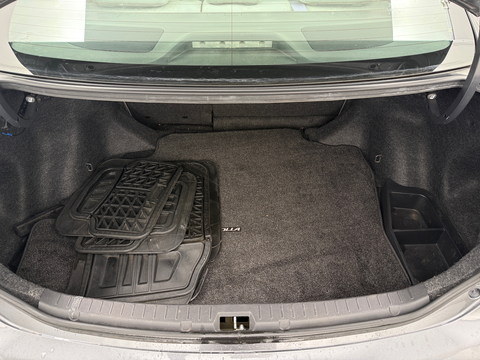 Thumbnail: 2010 Toyota Corolla - 7