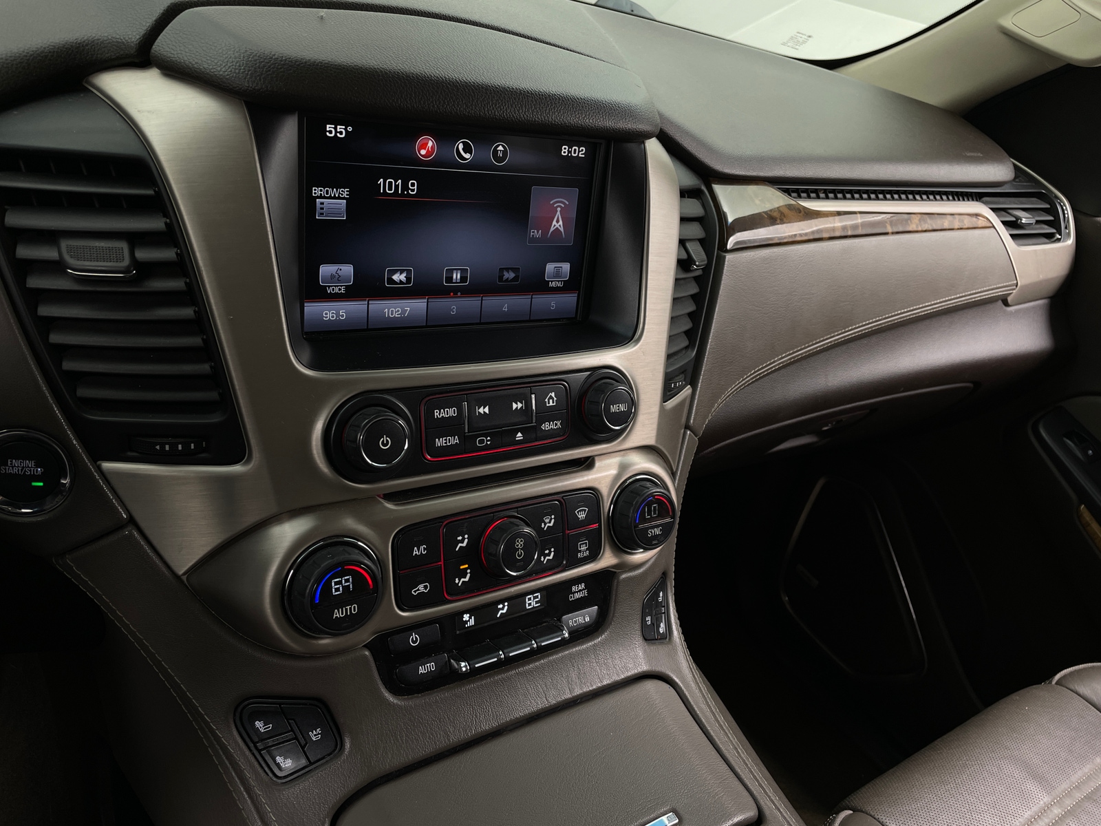 Thumbnail: 2015 GMC Yukon - 3