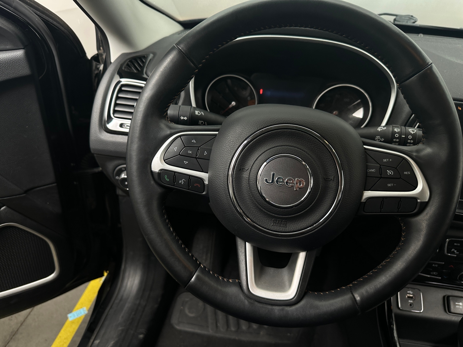 Thumbnail: 2018 Jeep Compass - 4