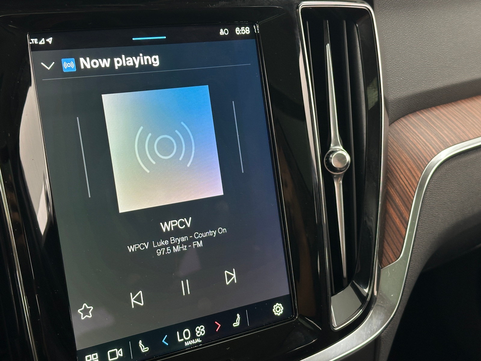 Thumbnail: 2025 Volvo V60 - 3