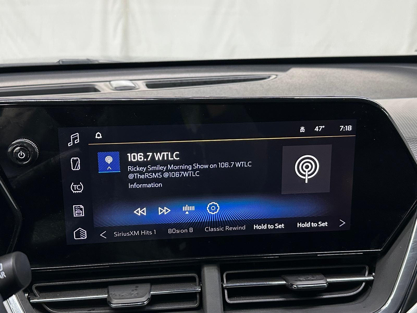 Thumbnail: 2025 Chevrolet Trax - 4