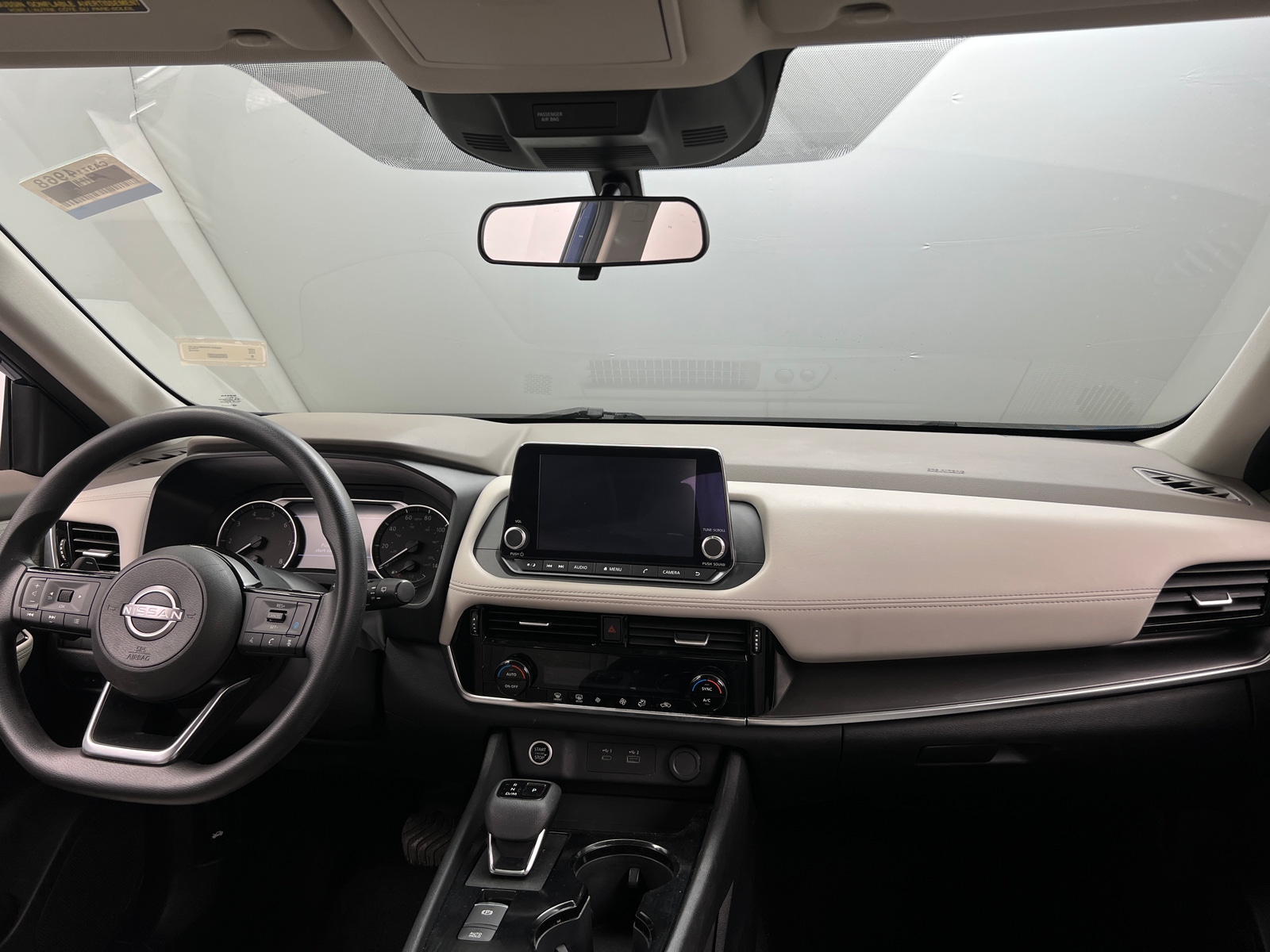 Thumbnail: 2022 Nissan Rogue - 3