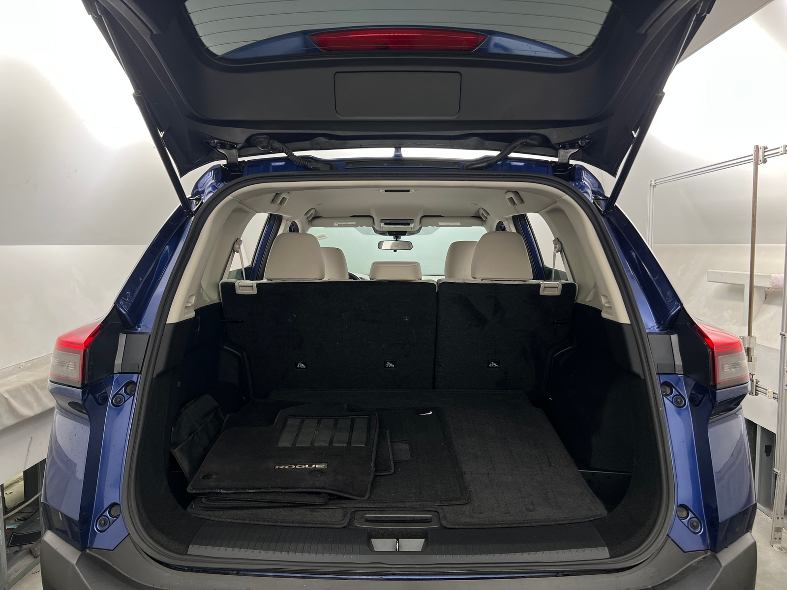 Thumbnail: 2022 Nissan Rogue - 7