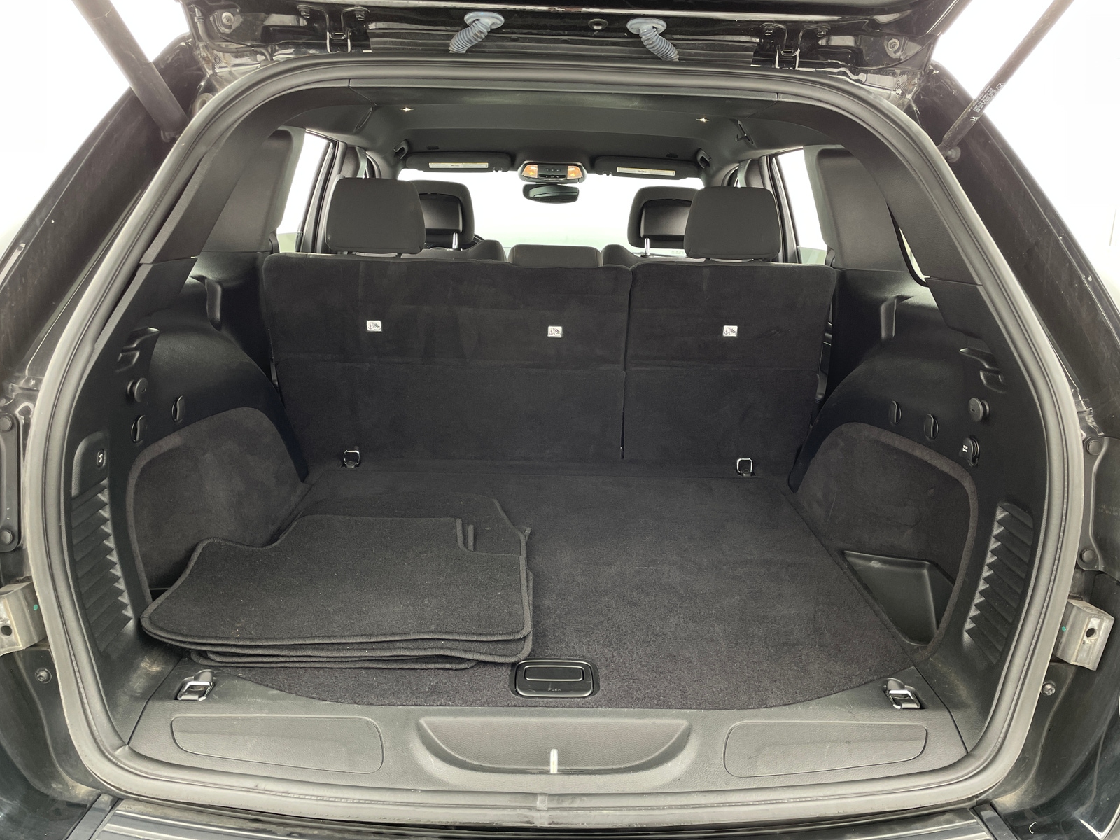 Thumbnail: 2020 Jeep Grand Cherokee - 7