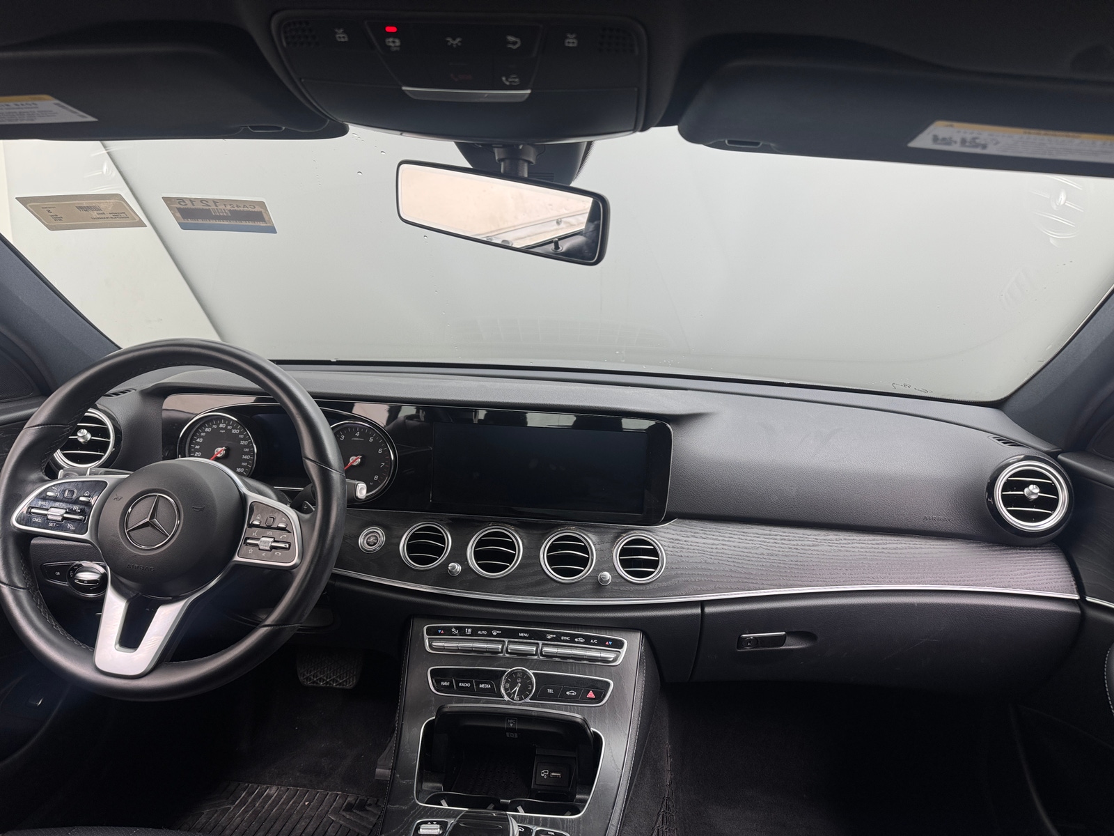 Thumbnail: 2019 Mercedes-Benz E-Class - 2