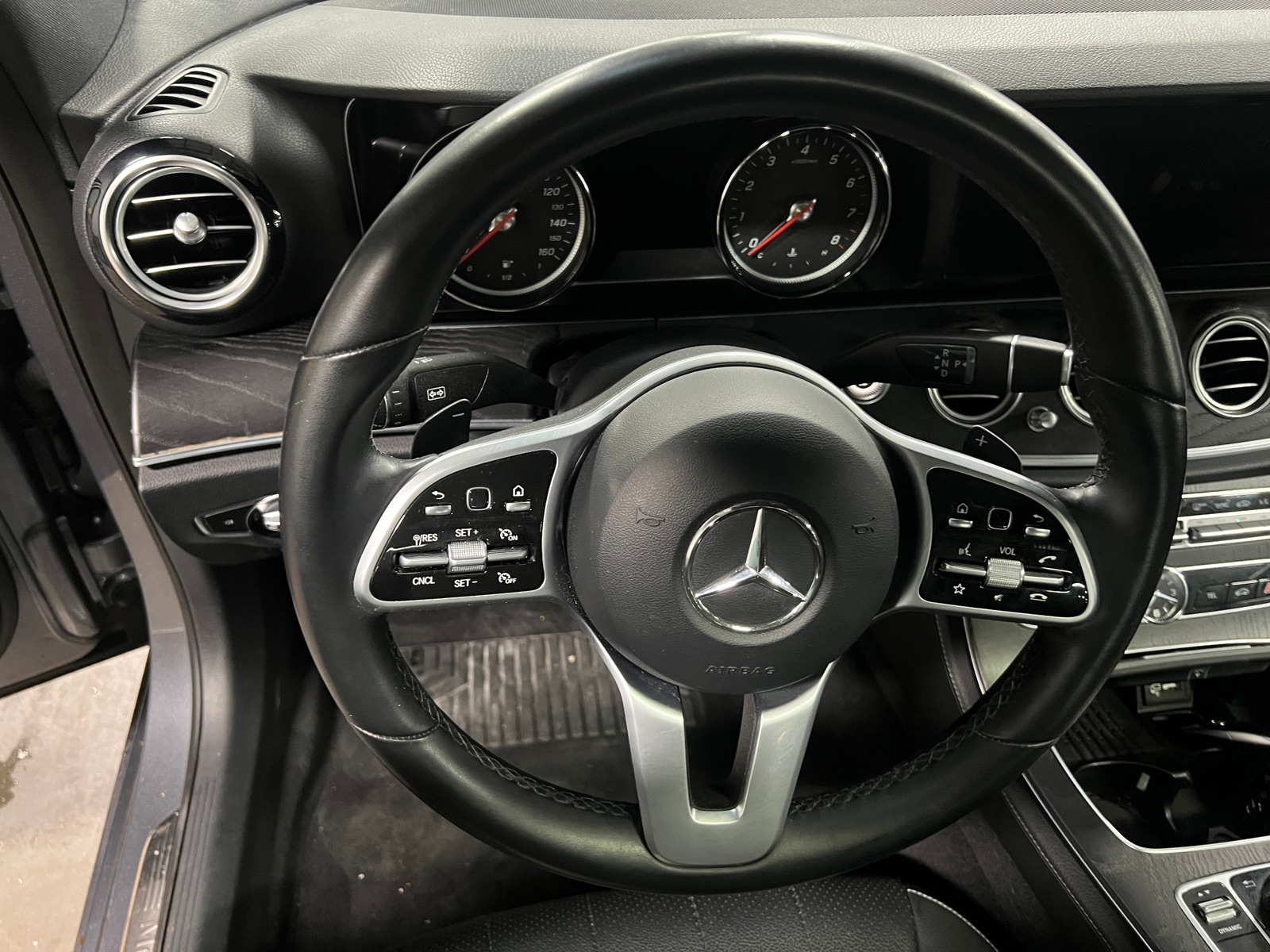 Thumbnail: 2019 Mercedes-Benz E-Class - 4