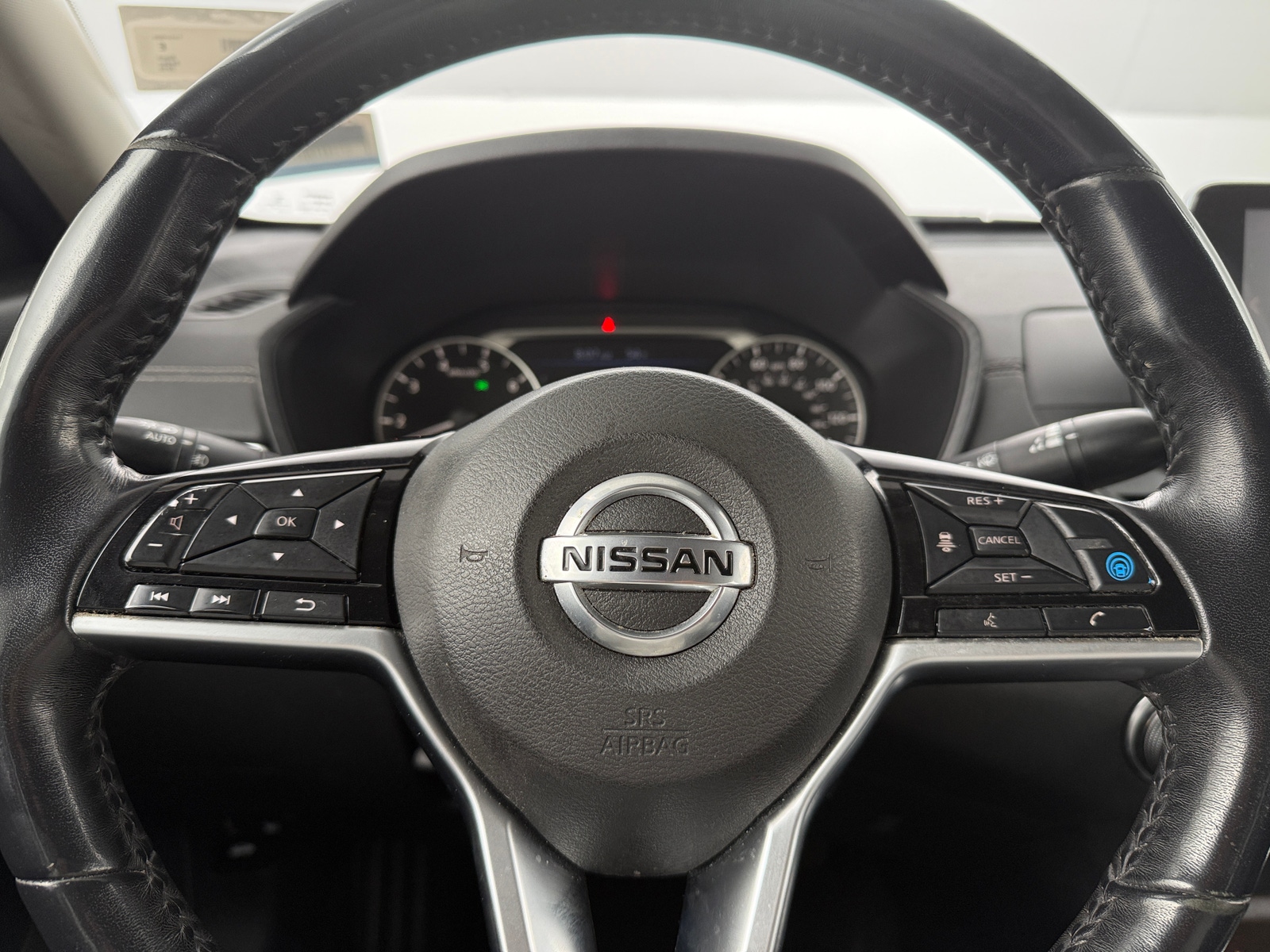 Thumbnail: 2019 Nissan Altima - 5