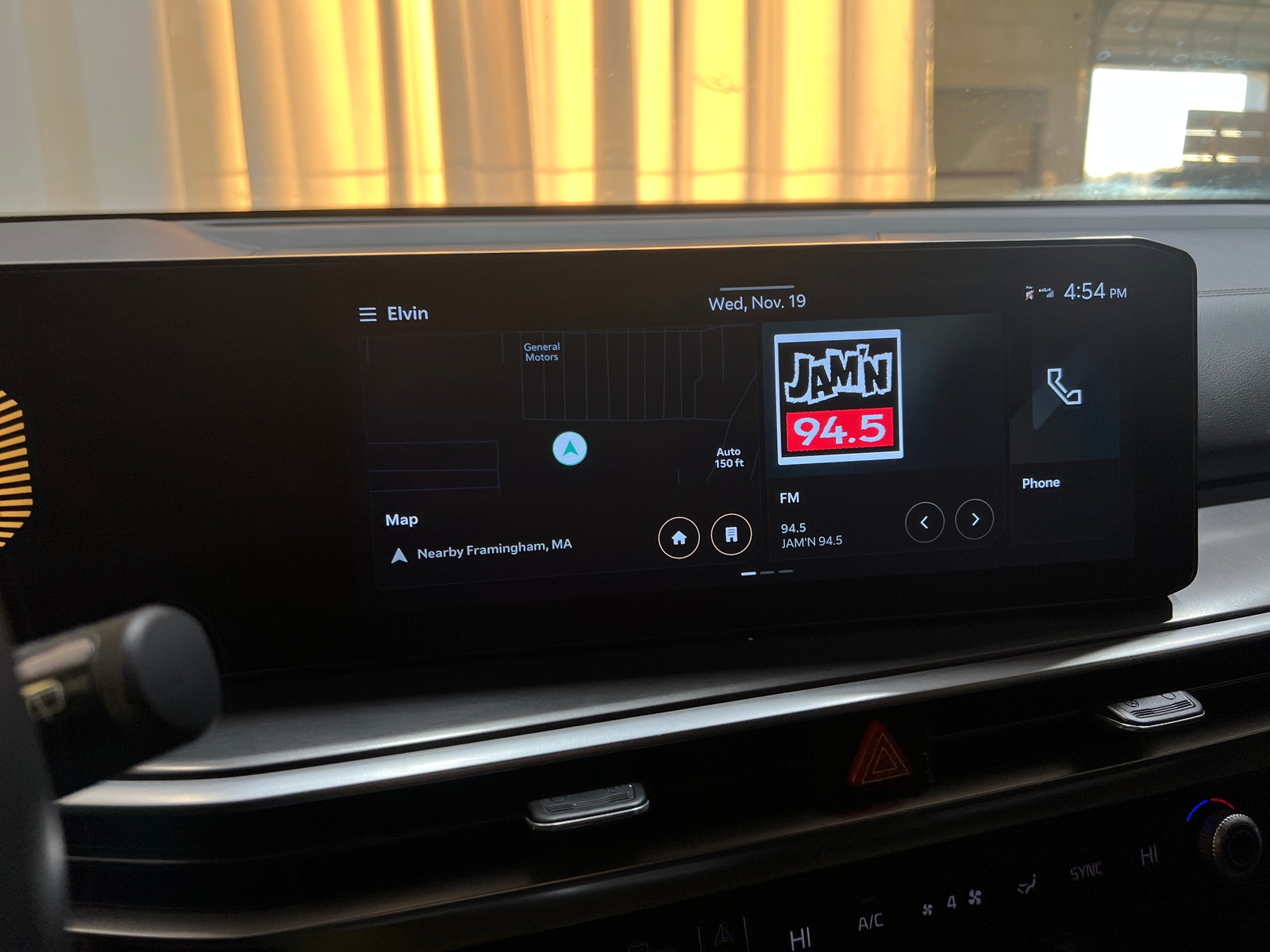 Thumbnail: 2024 Kia Sorento - 3