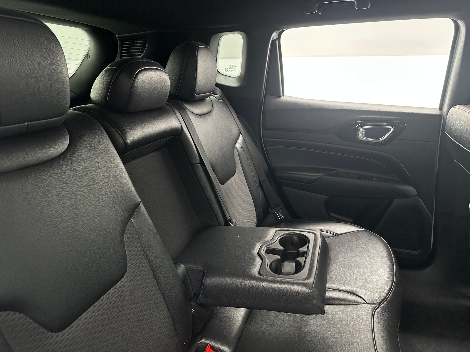 Thumbnail: 2022 Jeep Compass - 6