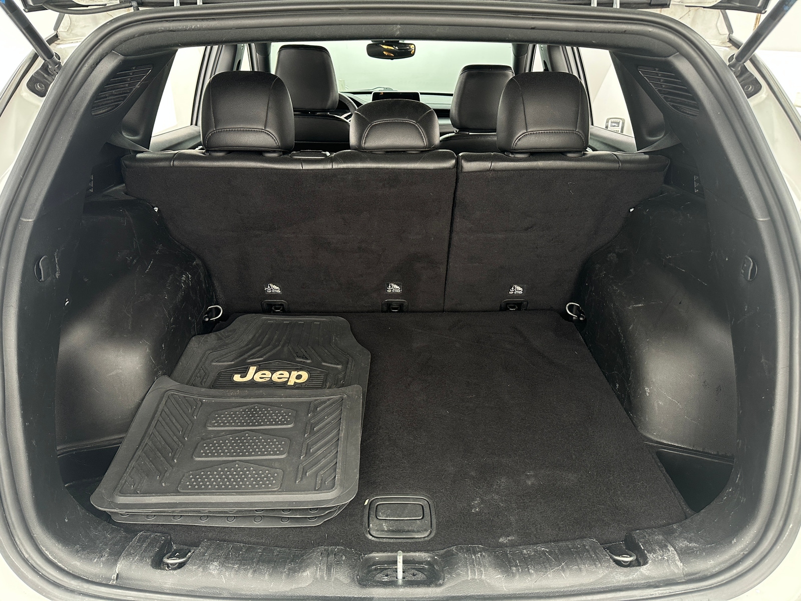 Thumbnail: 2022 Jeep Compass - 7