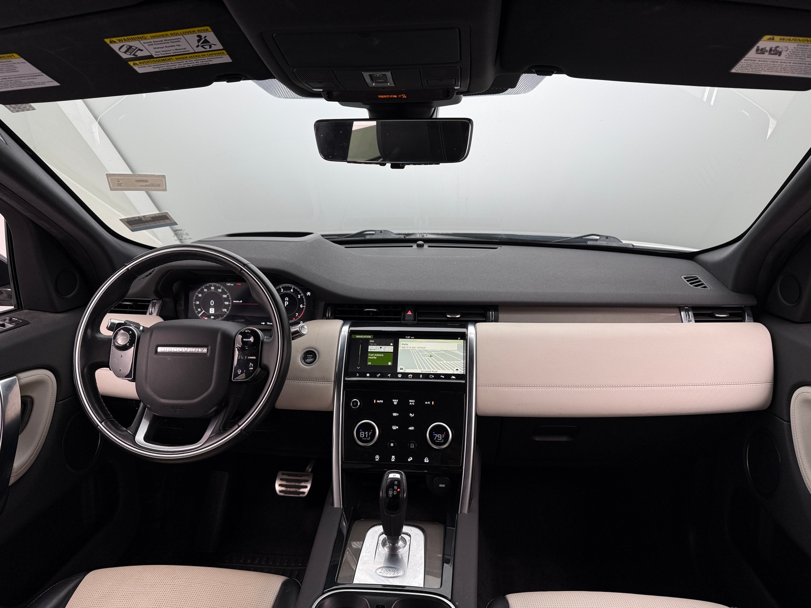 Thumbnail: 2020 Land Rover Discovery Sport - 2