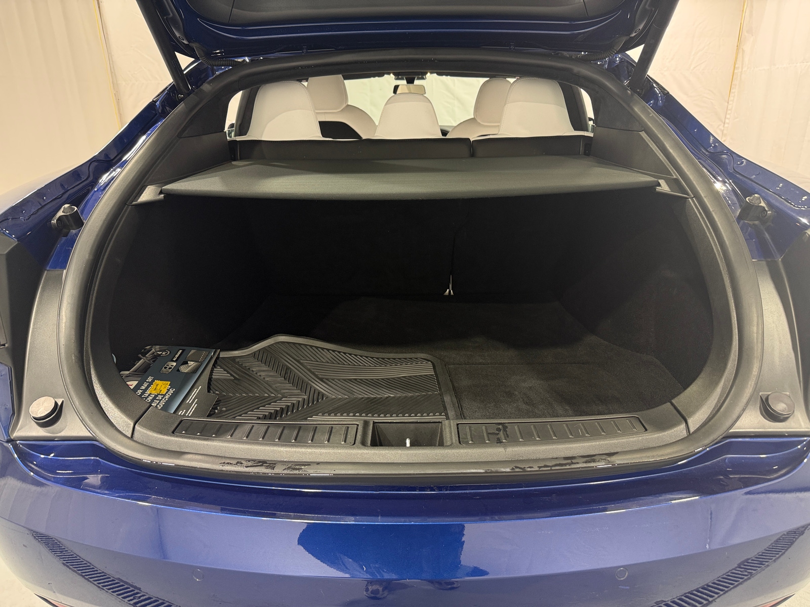 Thumbnail: 2020 Tesla Model S - 6