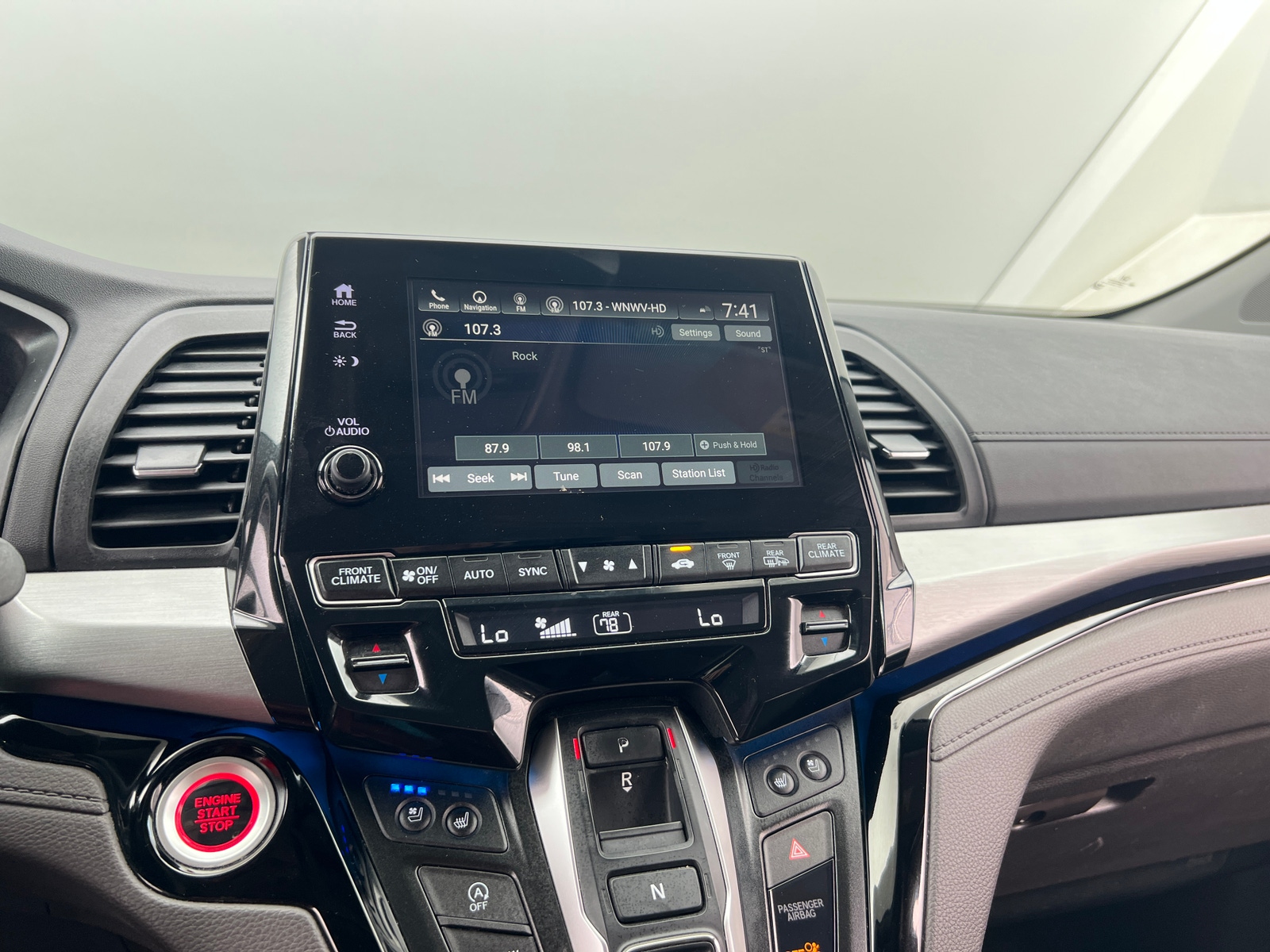 Thumbnail: 2019 Honda Odyssey - 3