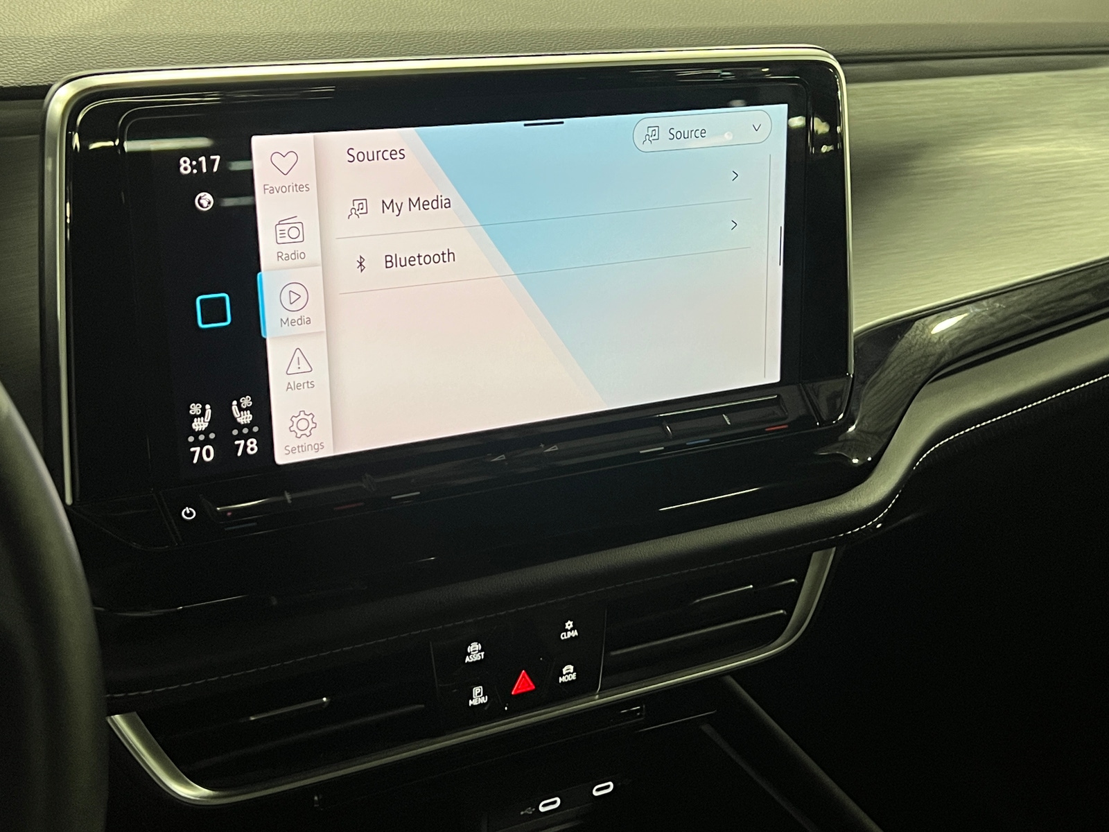 Thumbnail: 2025 Volkswagen Atlas - 3