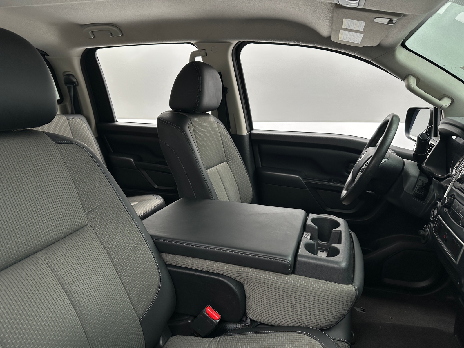 Thumbnail: 2016 Nissan Titan - 2