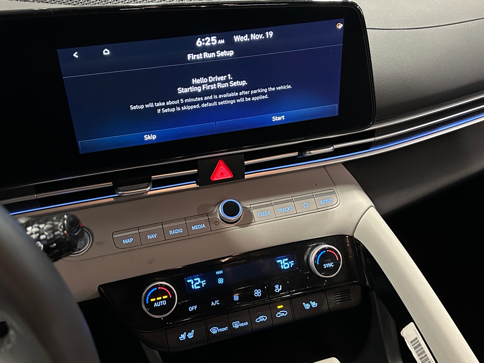 Thumbnail: 2025 Hyundai Elantra - 3