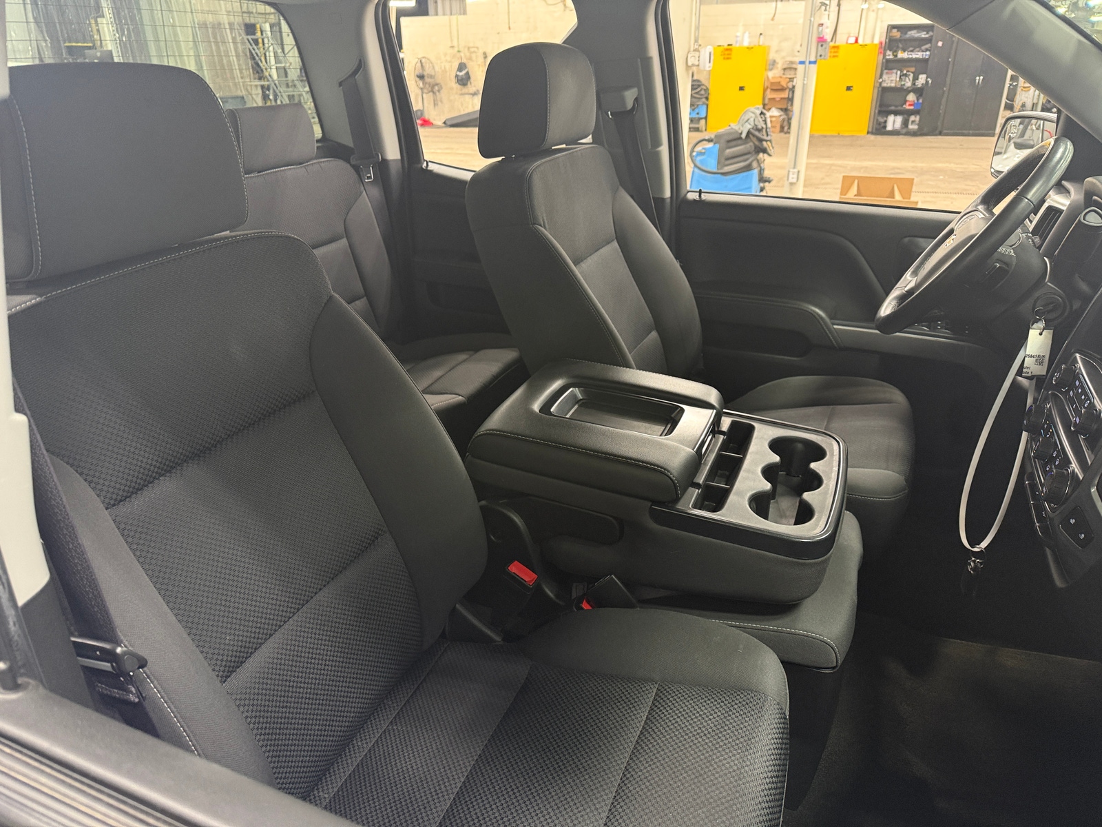 Thumbnail: 2017 Chevrolet Silverado 1500 - 2