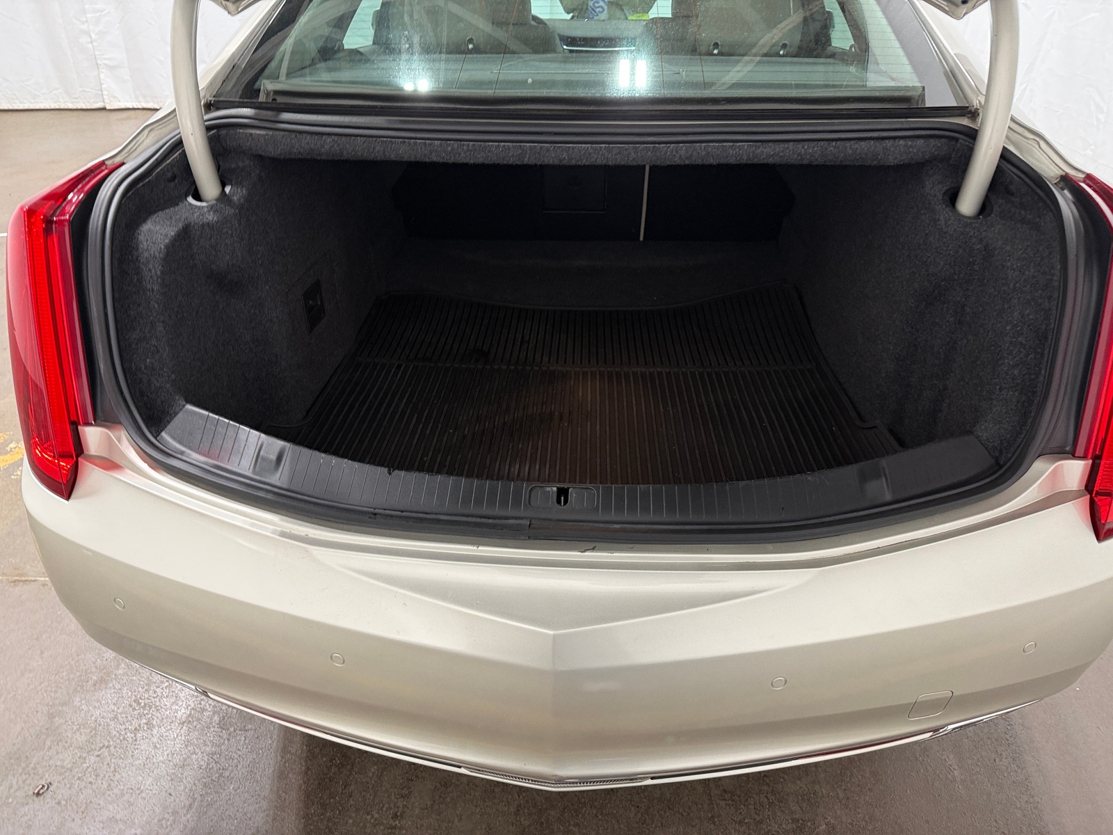 Thumbnail: 2016 Cadillac XTS - 6