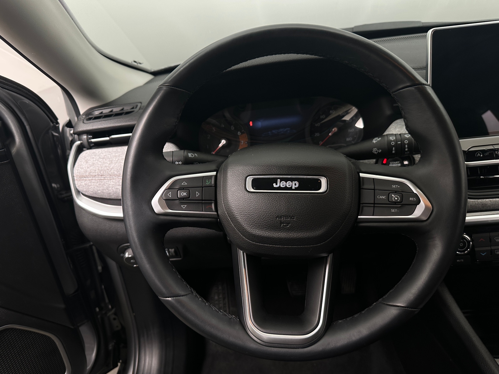 Thumbnail: 2022 Jeep Compass - 4