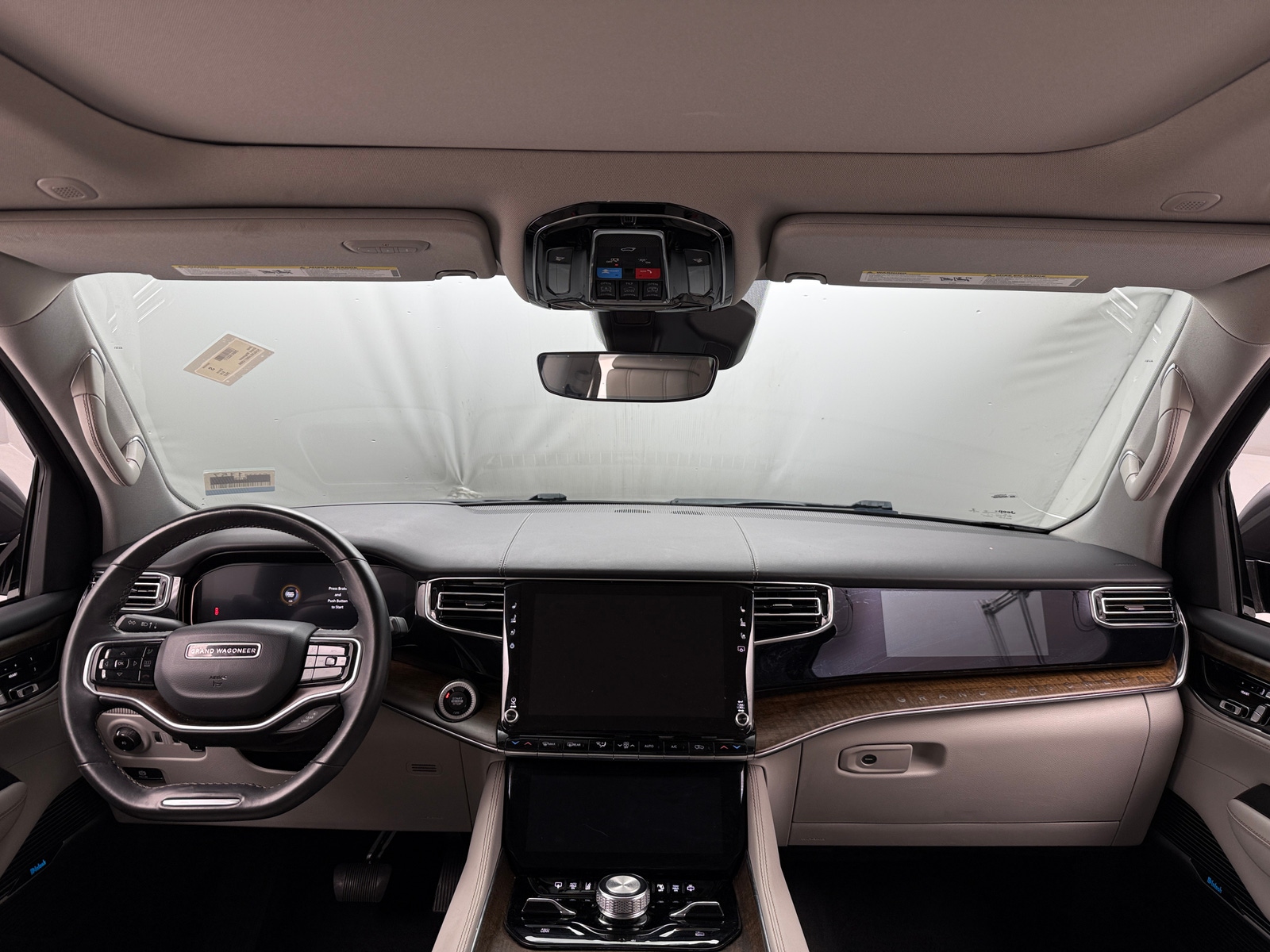 Thumbnail: 2022 Jeep Grand Wagoneer - 2