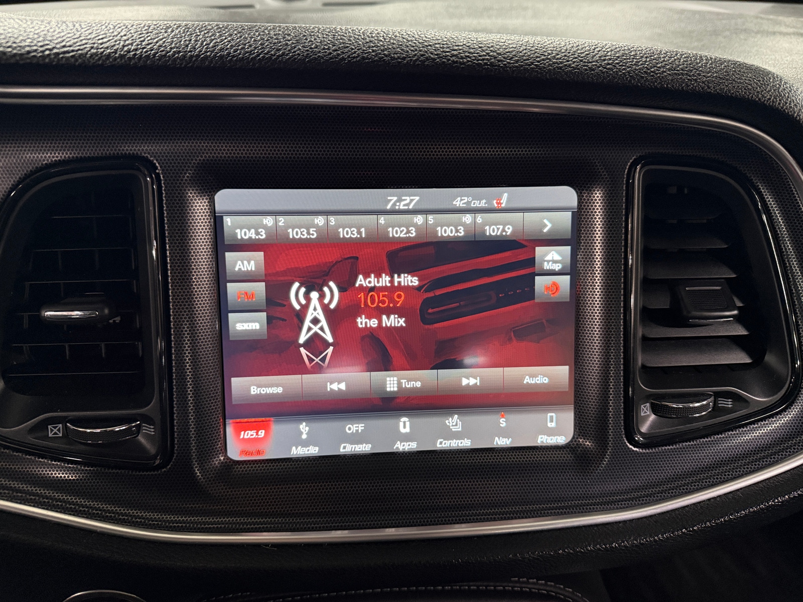 Thumbnail: 2018 Dodge Challenger - 3