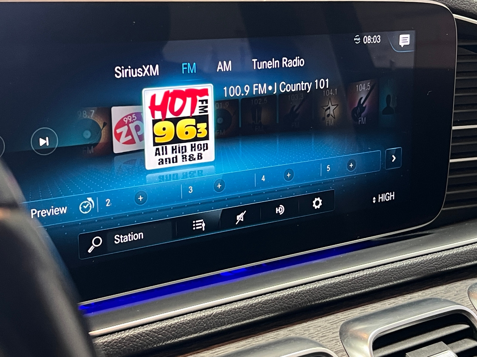 Thumbnail: 2020 Mercedes-Benz GLE - 3