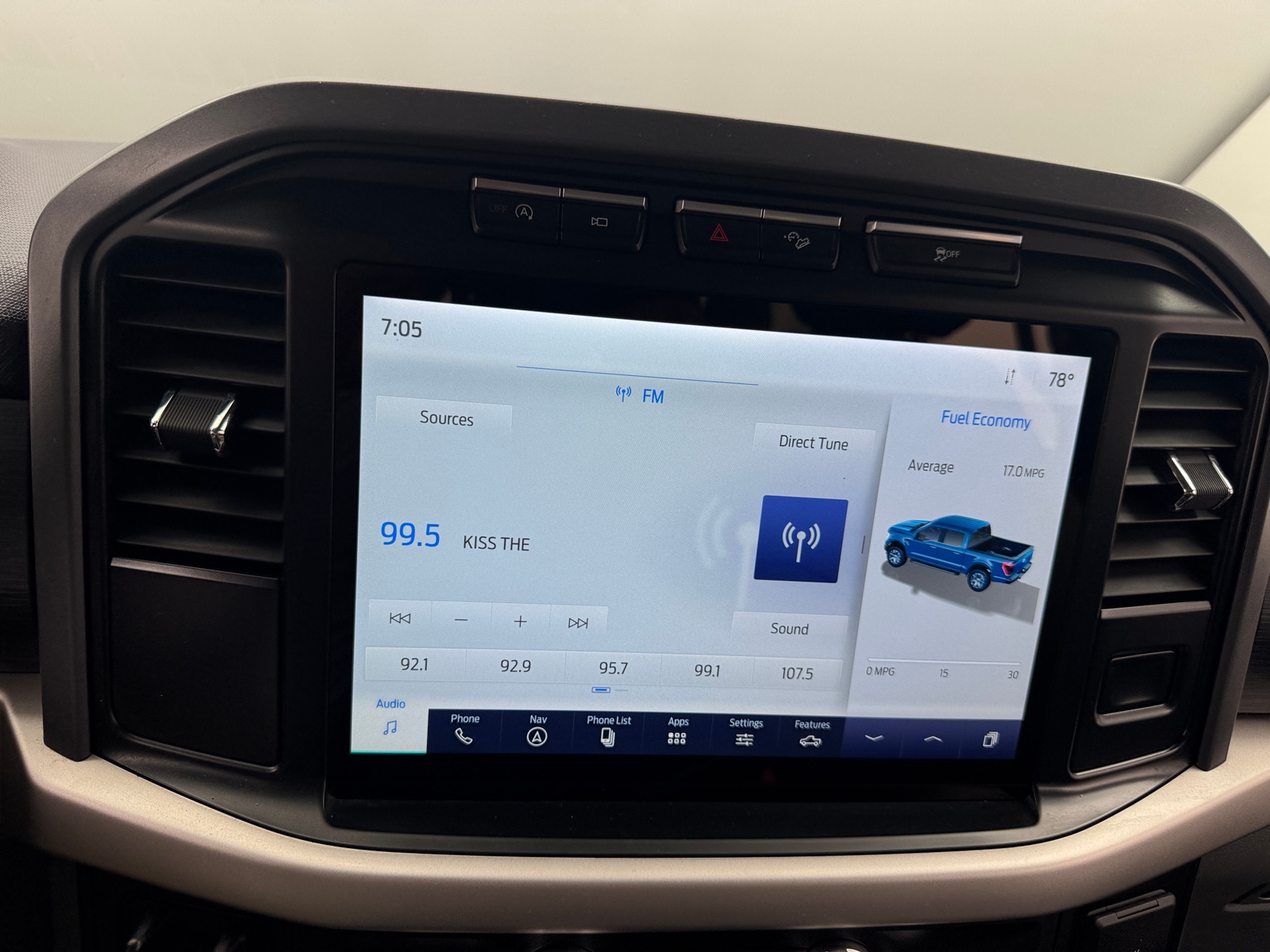 Thumbnail: 2021 Ford Econoline - 4