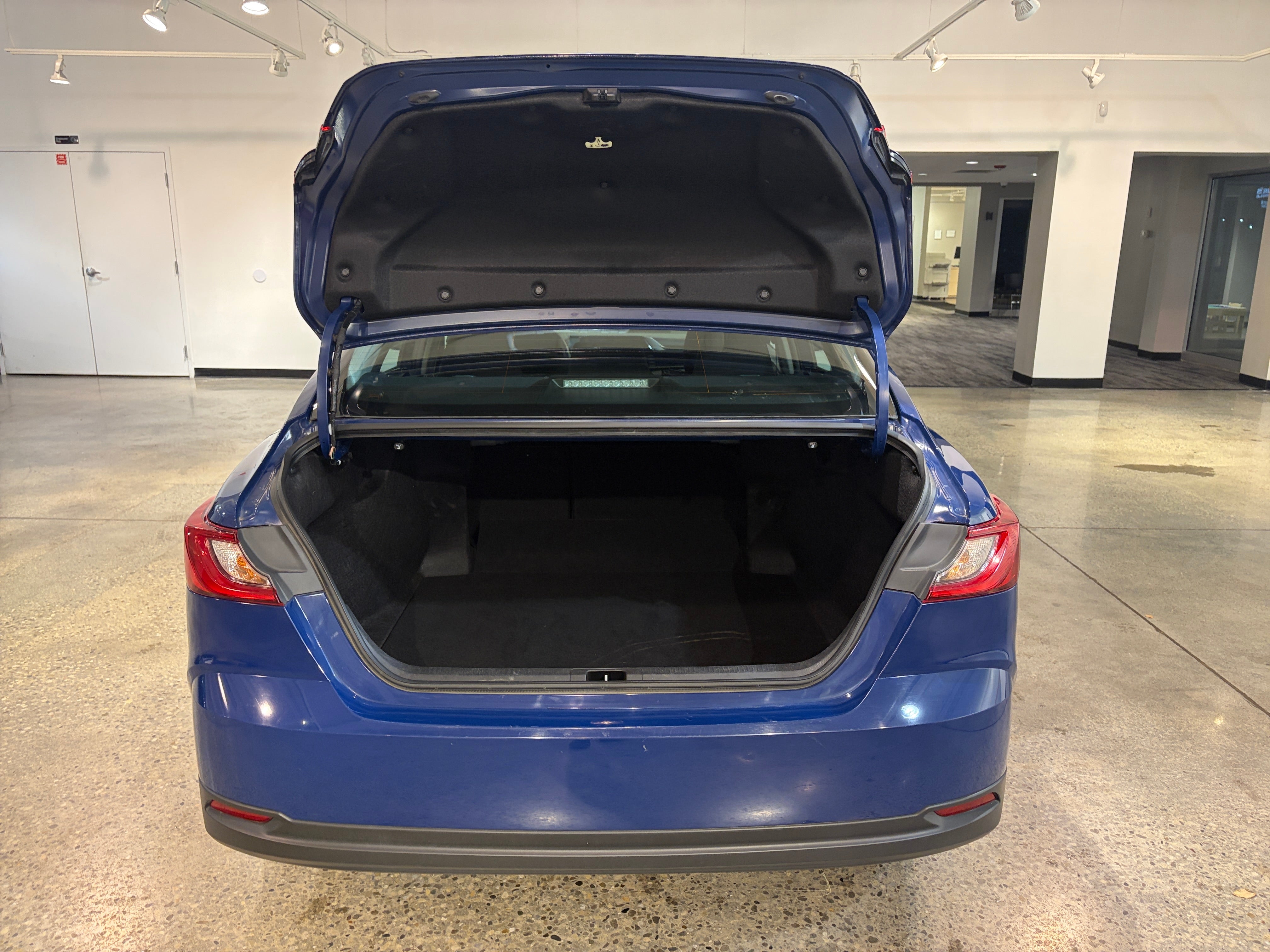 Thumbnail: 2025 Toyota Camry - 6