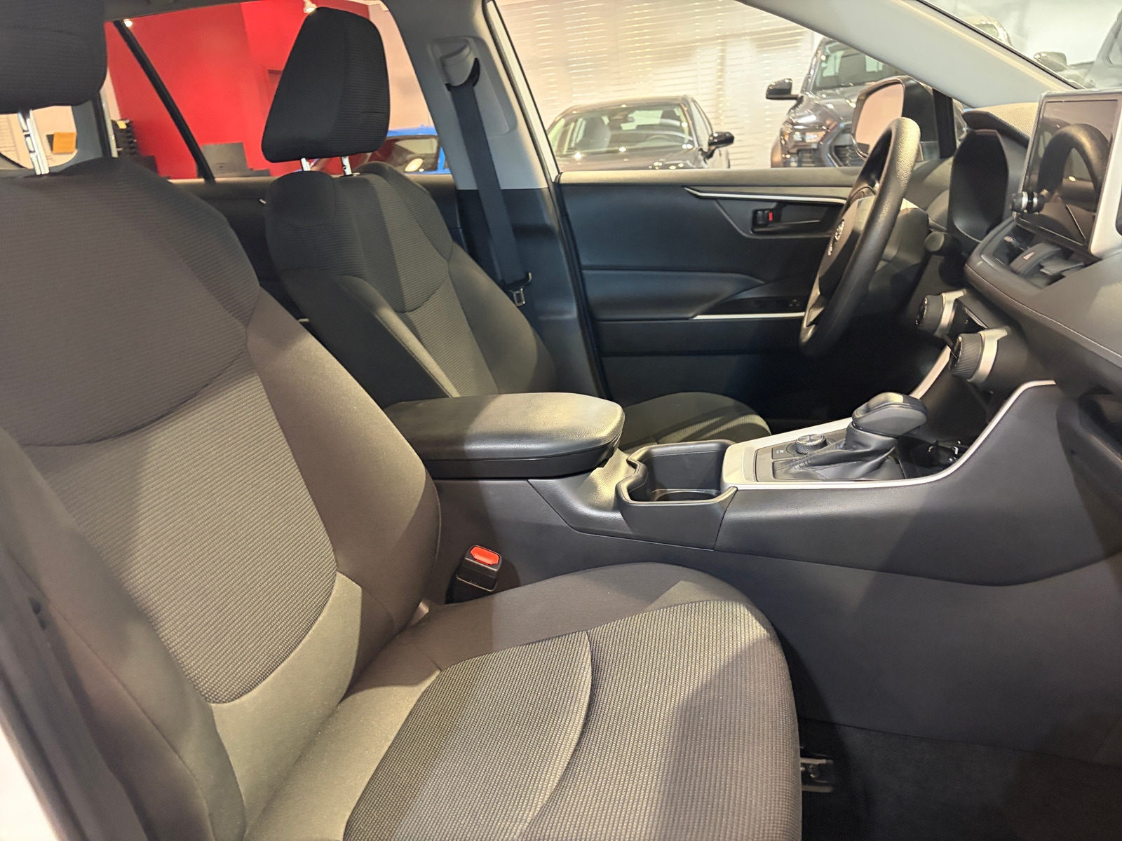 Thumbnail: 2025 Toyota RAV4 - 2