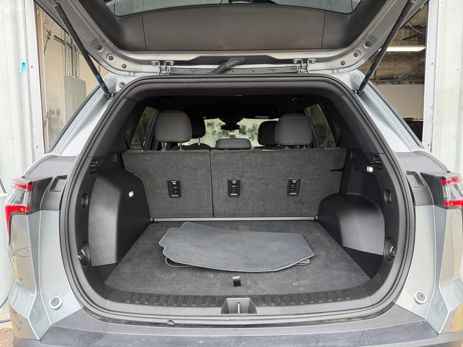 Thumbnail: 2025 Chevrolet Equinox - 6