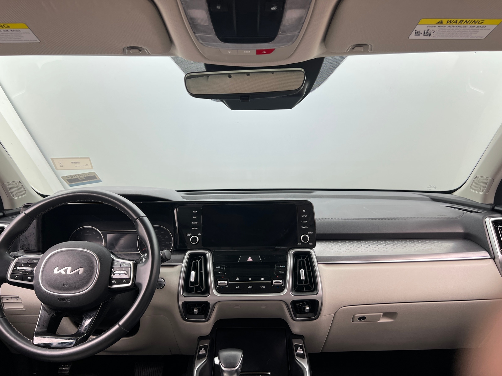 Thumbnail: 2023 Kia Sorento - 2