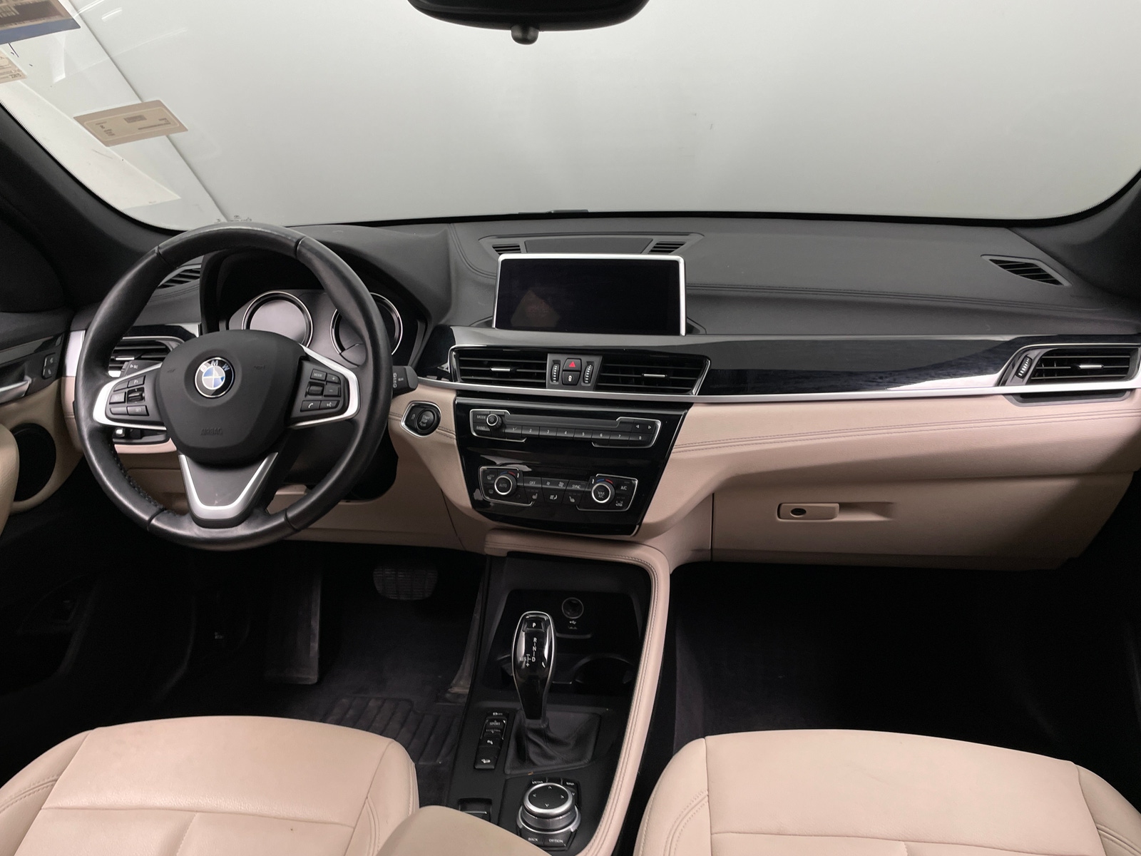 Thumbnail: 2021 BMW X1 - 2