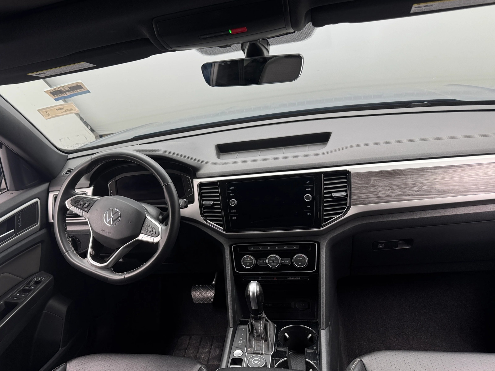 Thumbnail: 2022 Volkswagen Atlas - 2