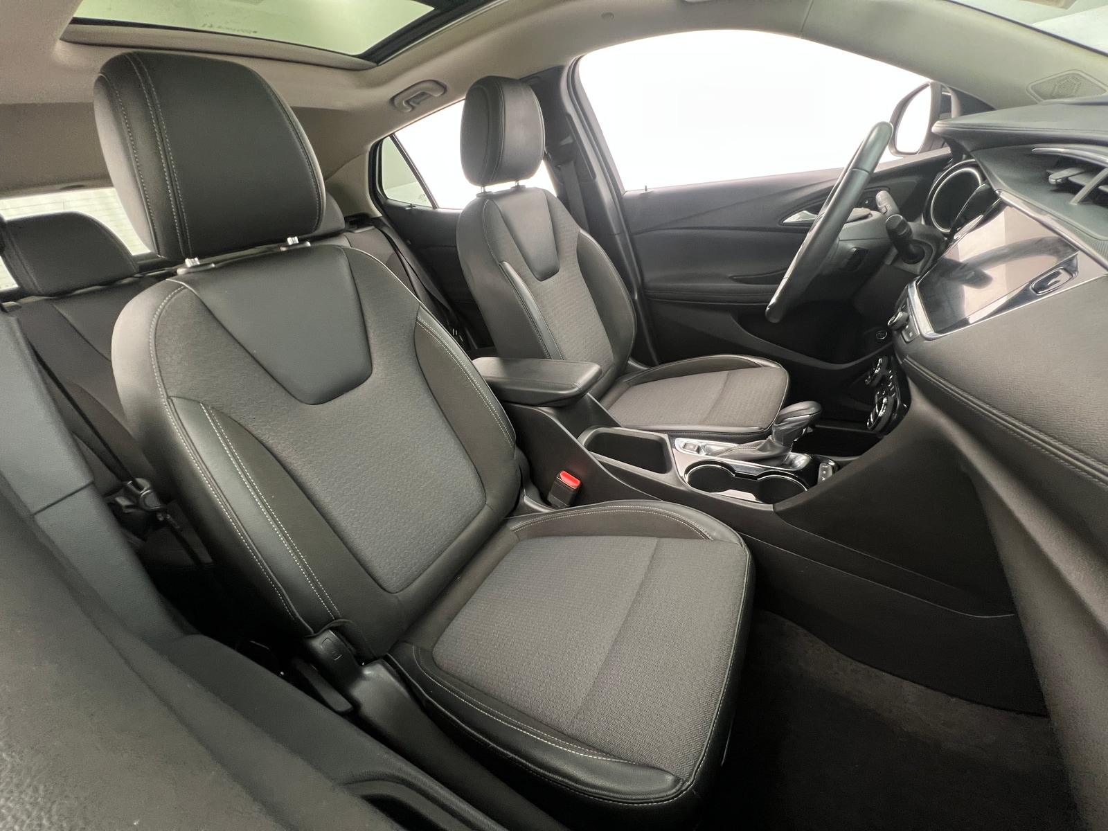 Thumbnail: 2021 Buick Encore GX - 2