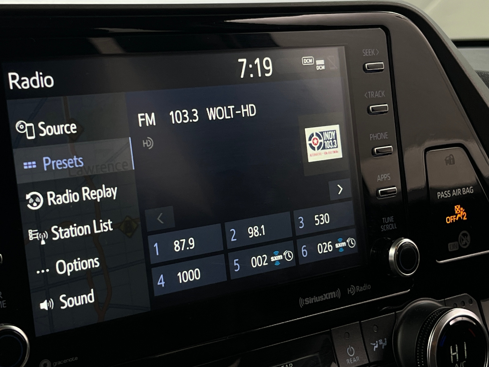 Thumbnail: 2022 Toyota Highlander - 3