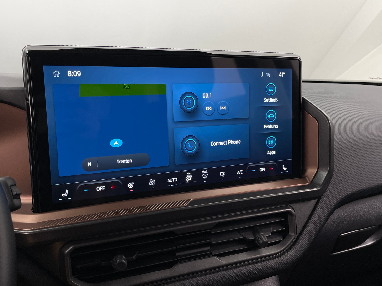 Thumbnail: 2025 Ford Bronco Sport - 3