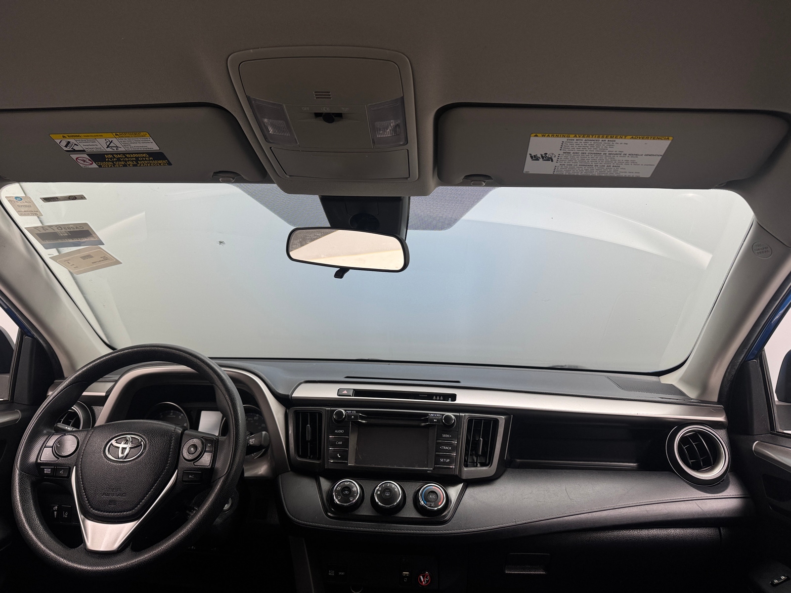 Thumbnail: 2018 Toyota RAV4 - 3