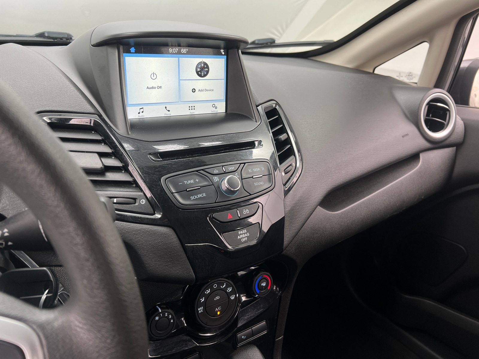 Thumbnail: 2019 Ford Fiesta - 4