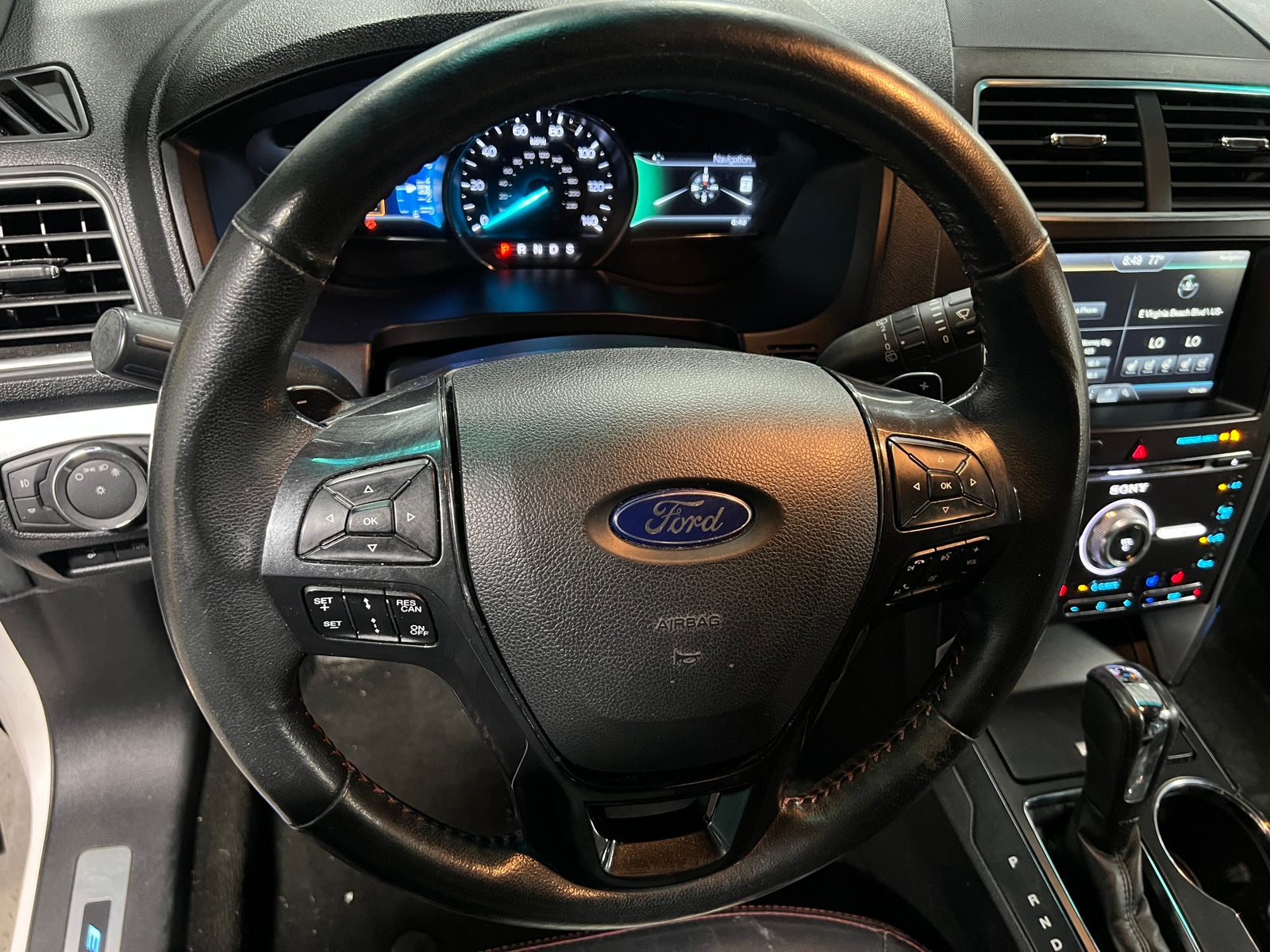 Thumbnail: 2016 Ford Explorer - 4