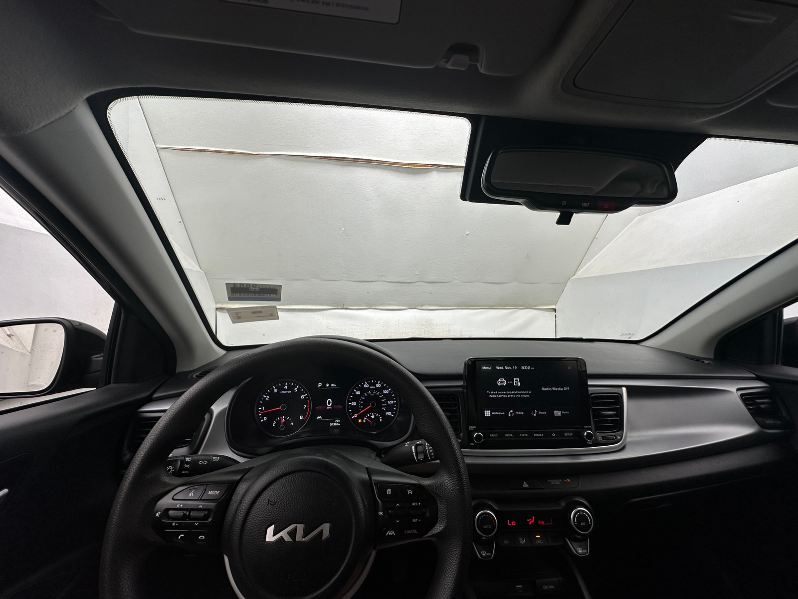 Thumbnail: 2023 Kia Rio - 3