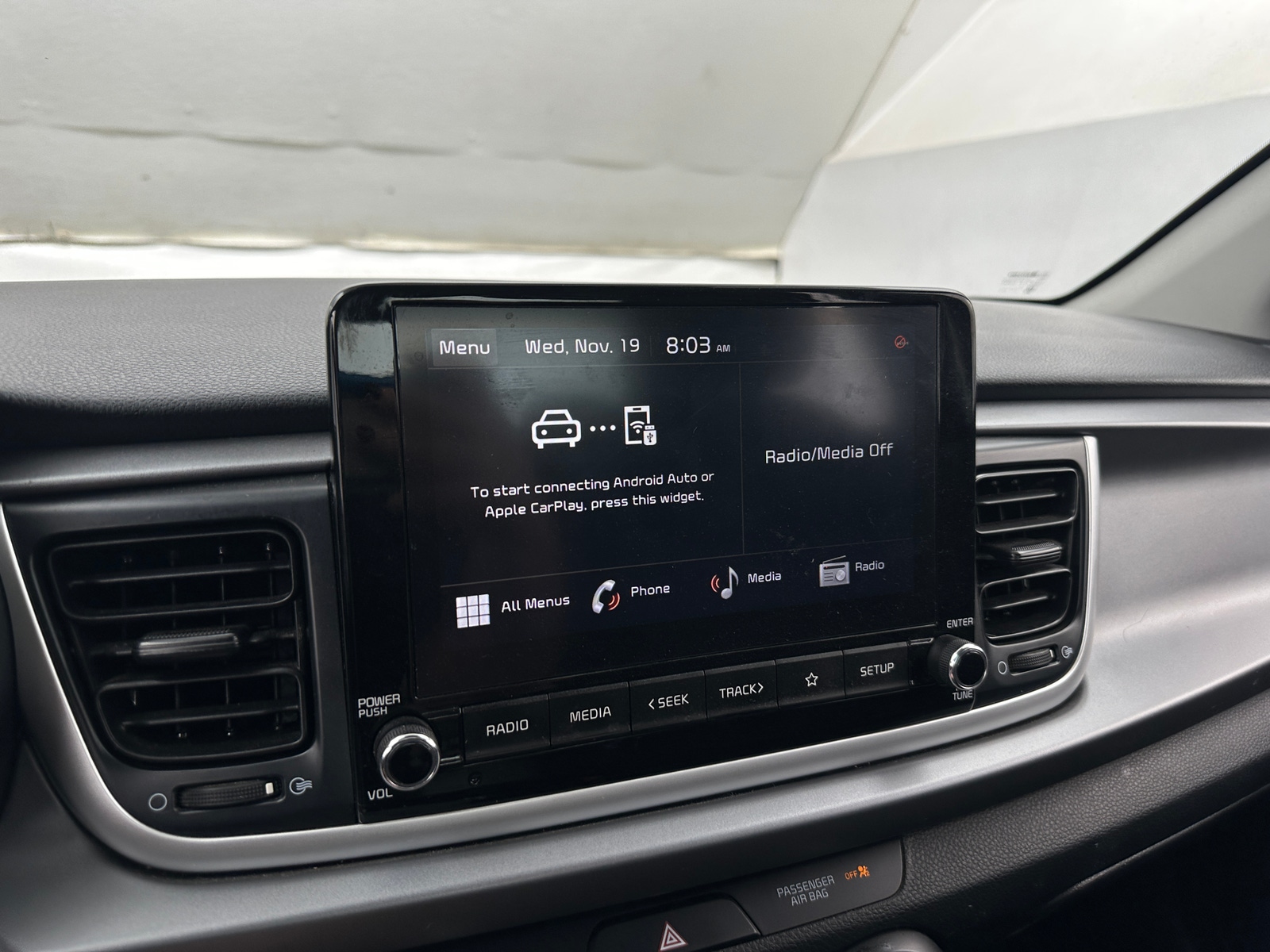 Thumbnail: 2023 Kia Rio - 4