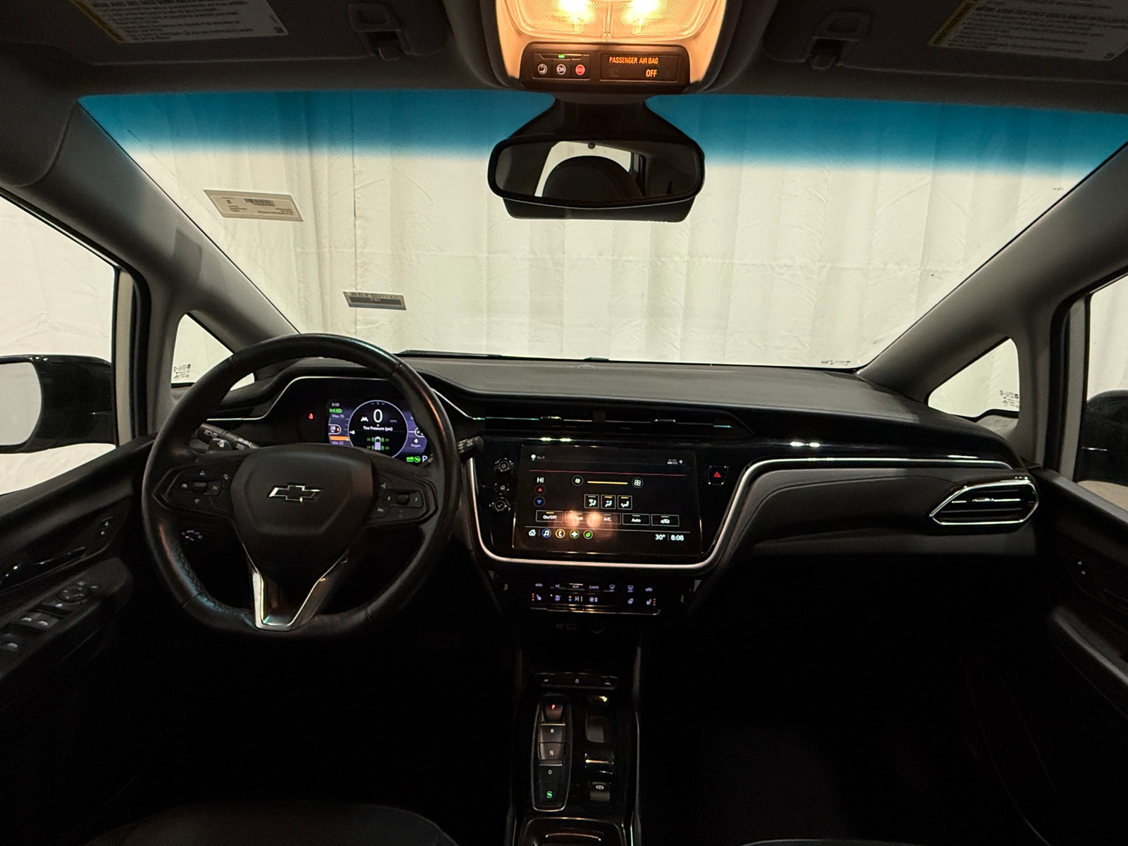 Thumbnail: 2022 Chevrolet Bolt EV - 2